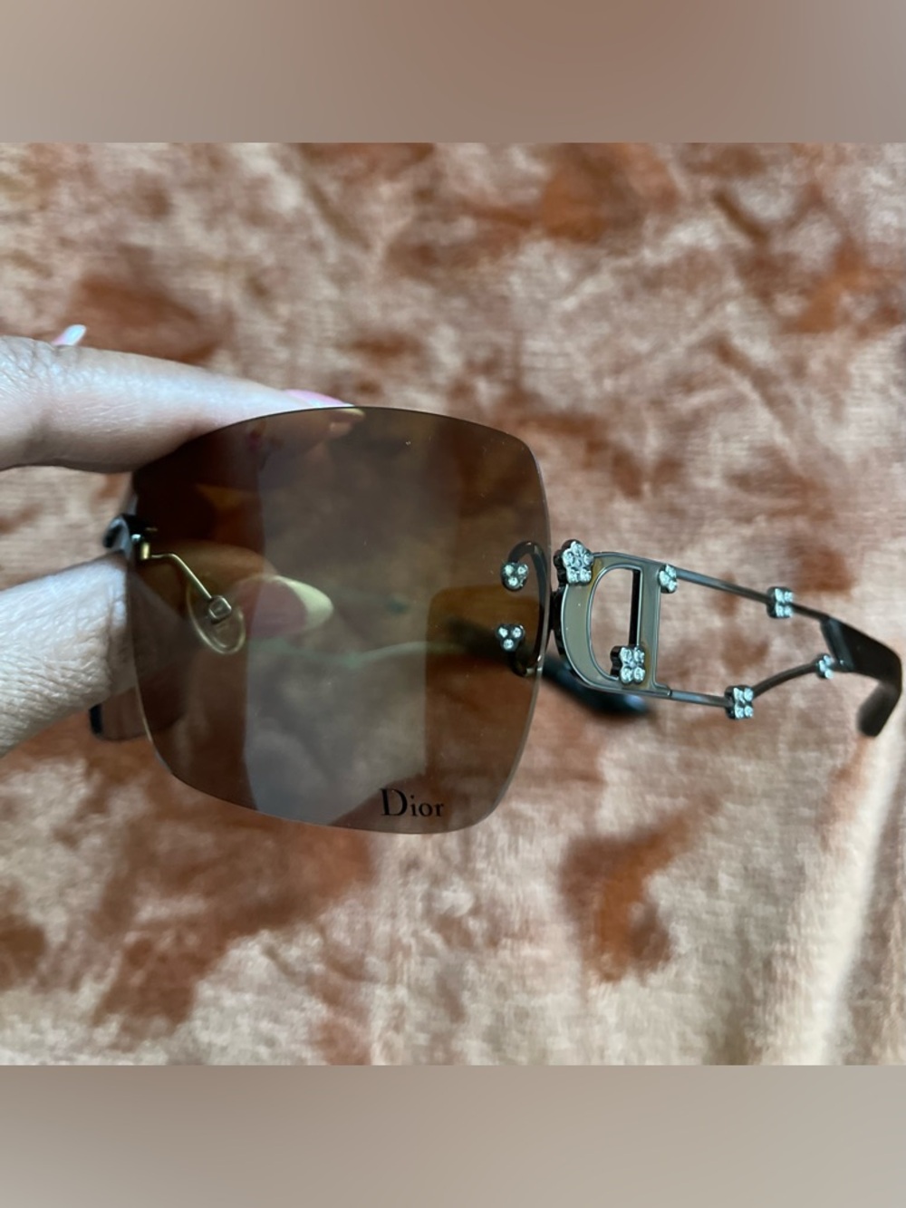 Christian Dior Sunglasses - Picture 4 of 12